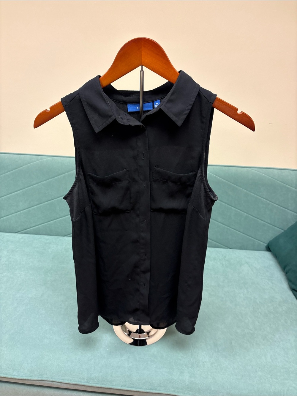 Apt. 9 Black Sleeveless Button-Front Camisole